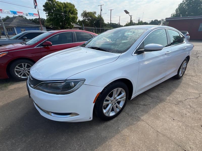 Chrysler 200  2015