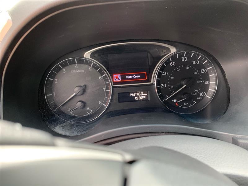 Nissan Pathfinder  2014