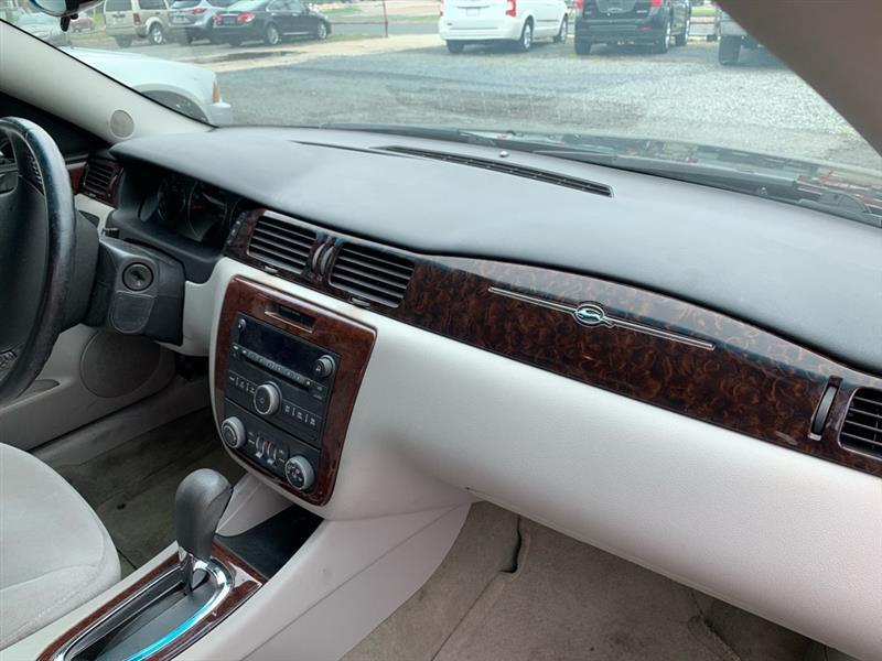 Chevrolet Impala  2011