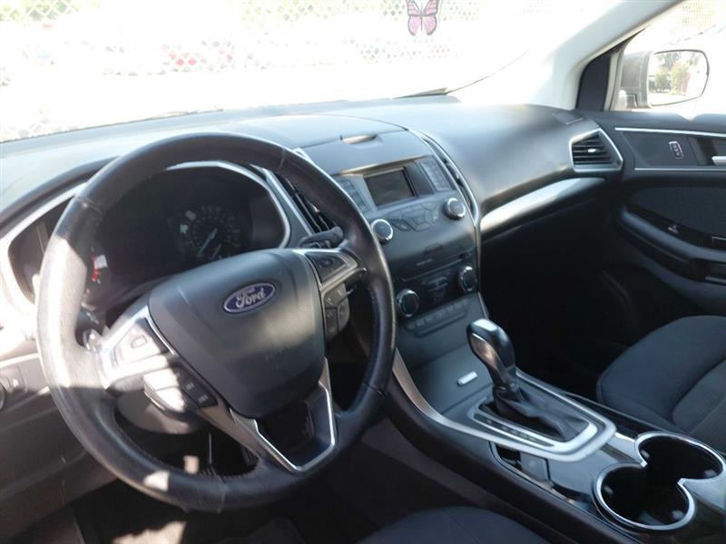 Ford Edge photo 7