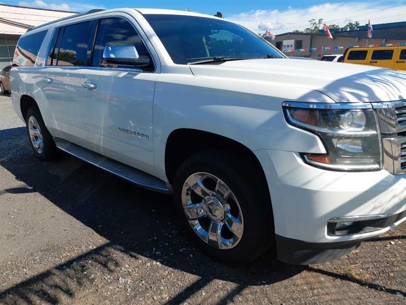 Chevrolet Suburban  2015