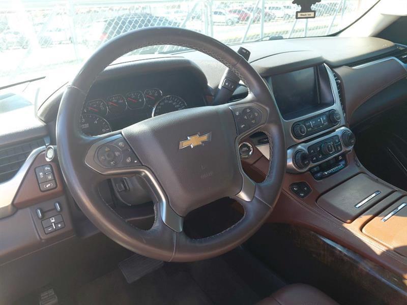 Chevrolet Suburban  2015