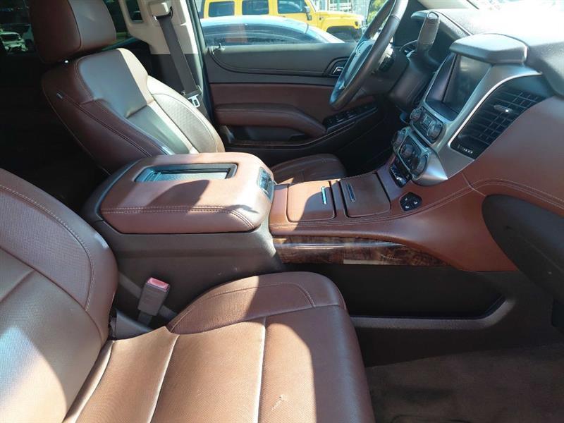 Chevrolet Suburban  2015