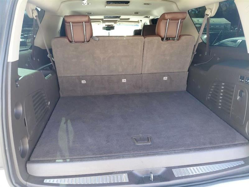Chevrolet Suburban  2015