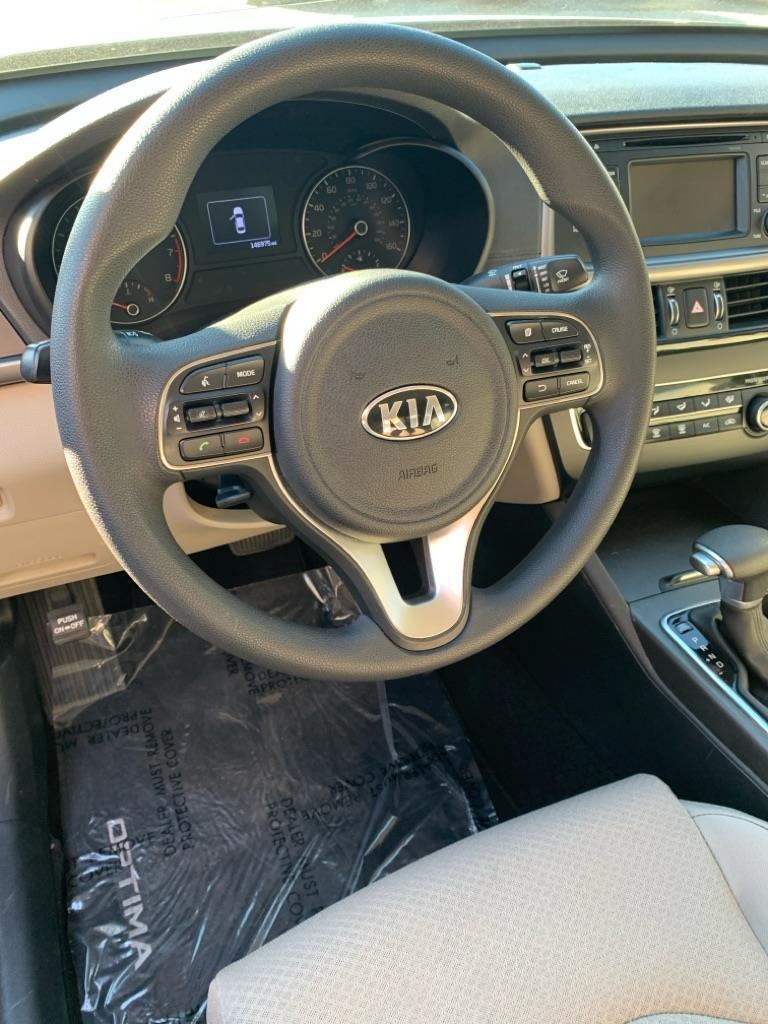 Kia Optima  2017
