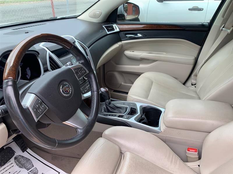 Cadillac SRX  2011