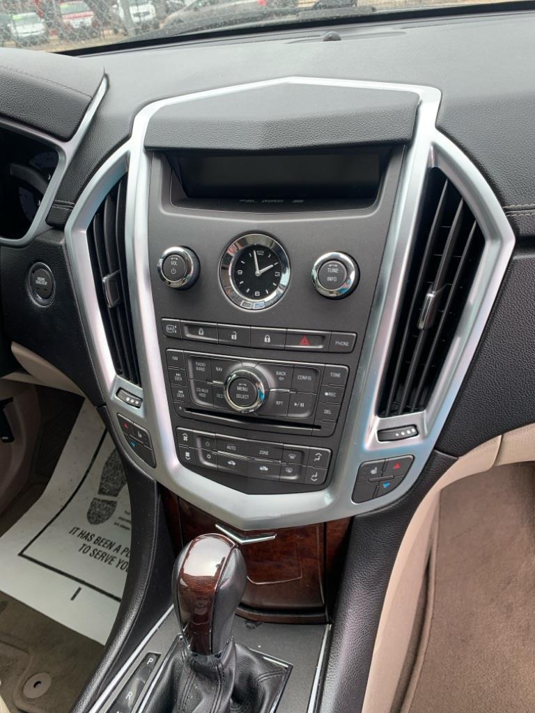 Cadillac SRX  2011