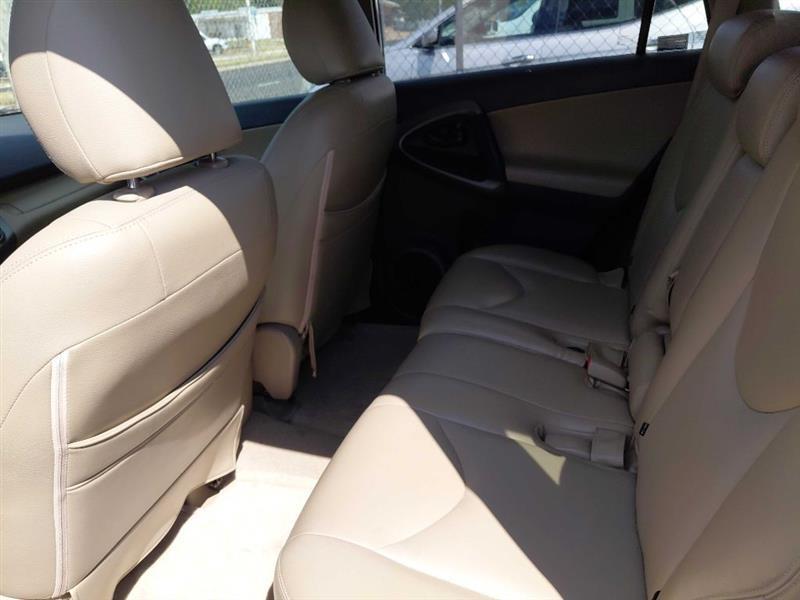 Toyota RAV4  2010