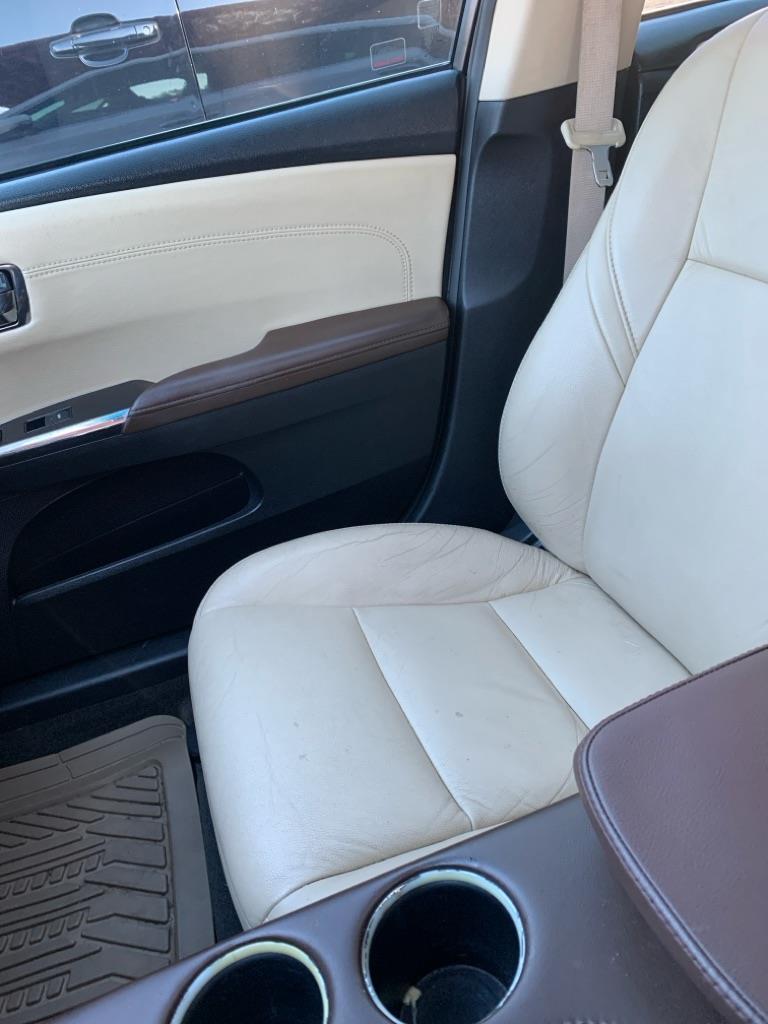 Toyota Avalon  2013