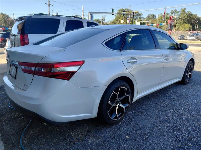 2013 Toyota Avalon BASE