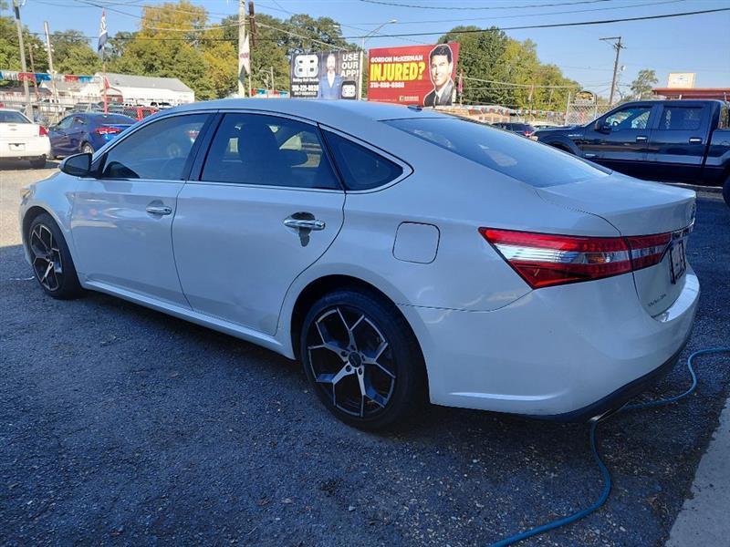 Toyota Avalon photo 5