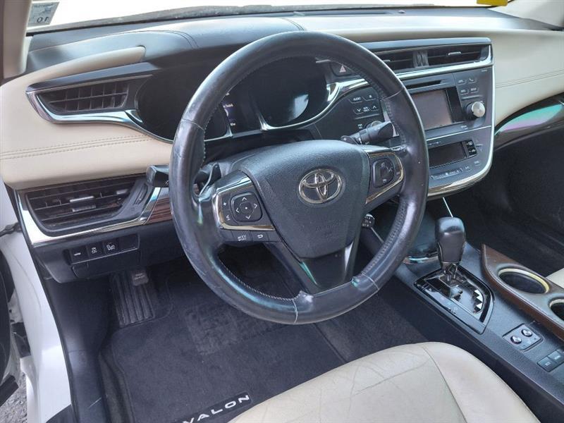 Toyota Avalon photo 7