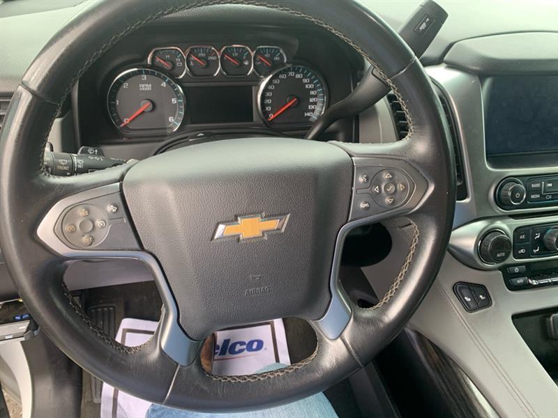 Chevrolet Suburban  2015