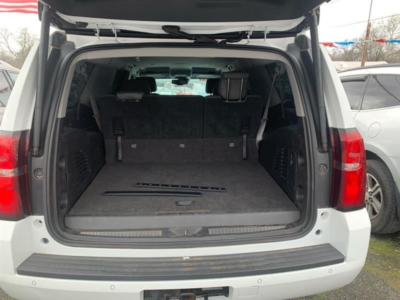 Chevrolet Suburban  2015