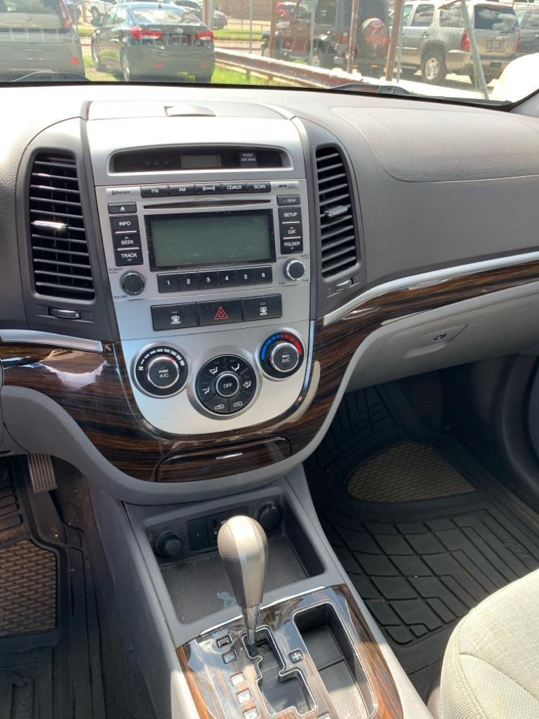 Hyundai Santa Fe  2011