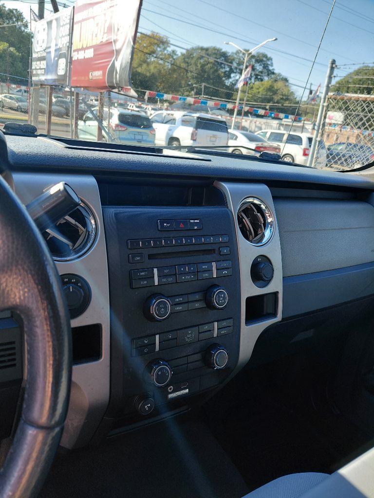Ford F-150 photo 7