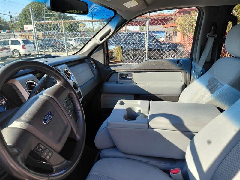 Ford F-150 photo 8
