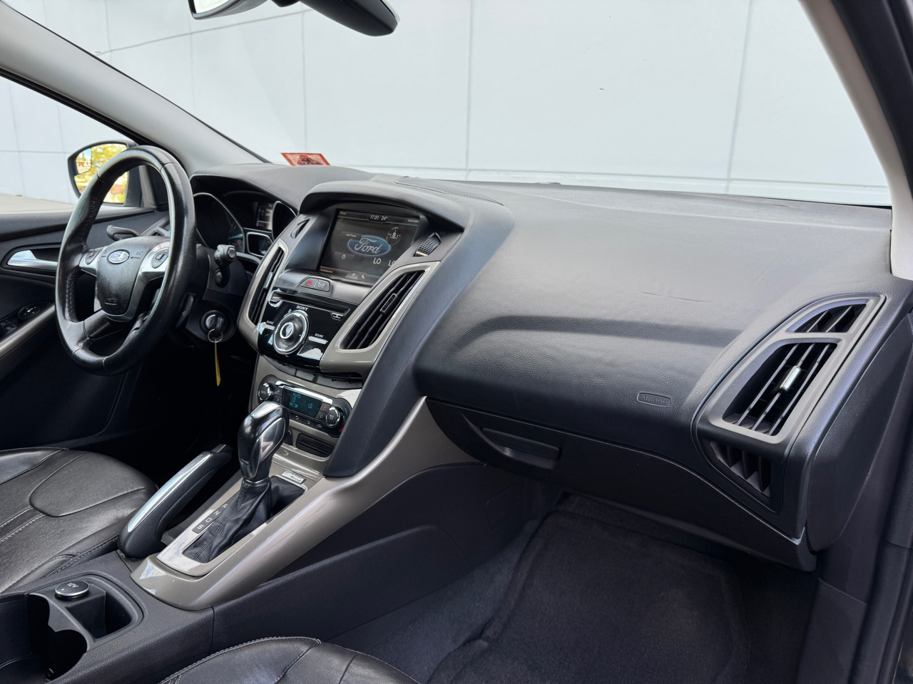 Ford Focus SEL 2012