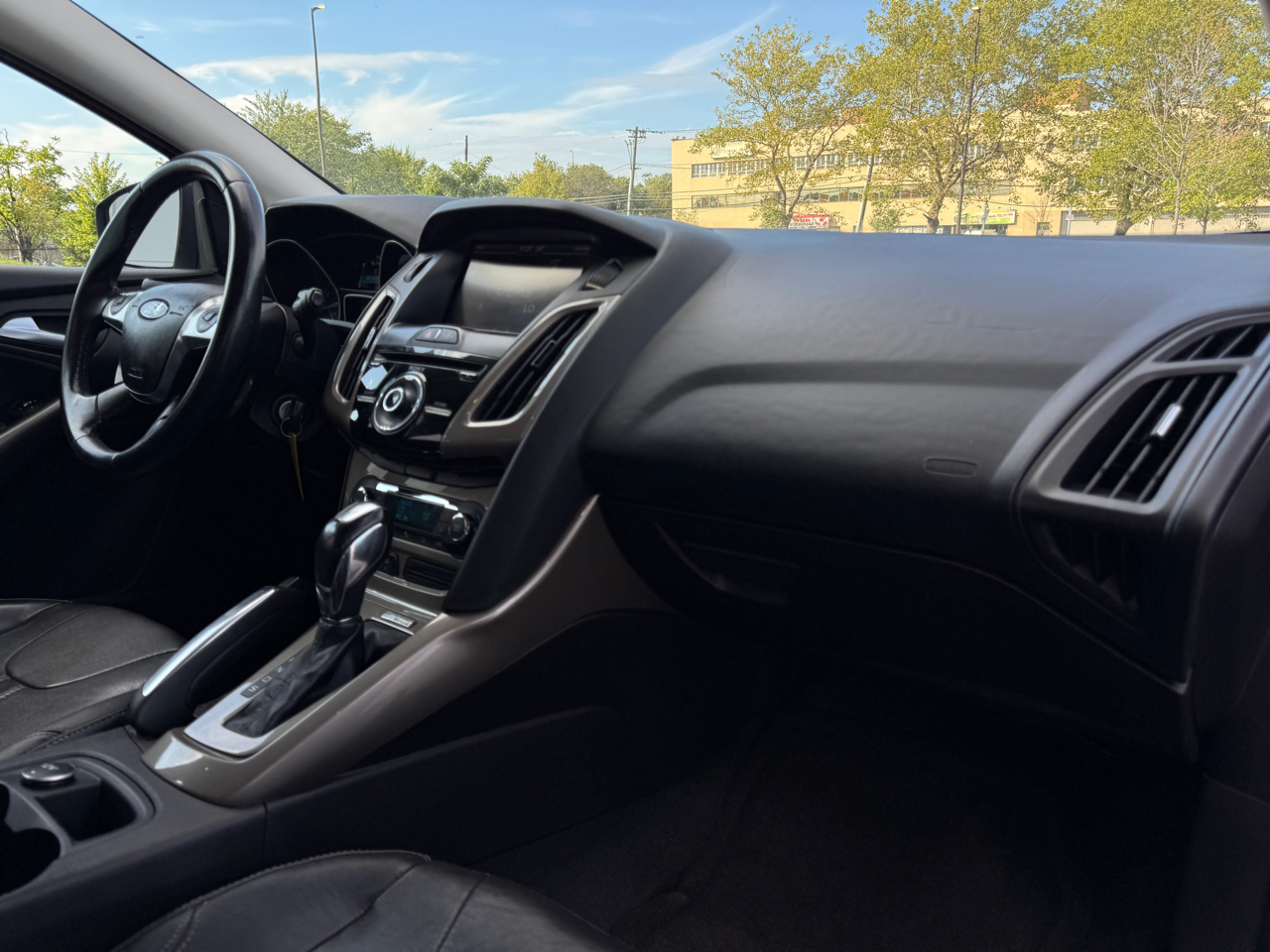 Ford Focus SEL 2012