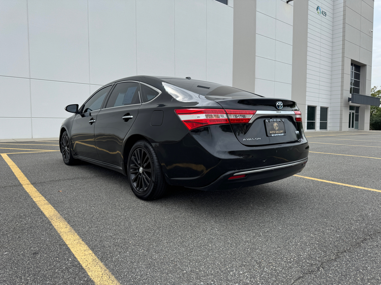 Toyota Avalon Hybrid XLE Premium 2015