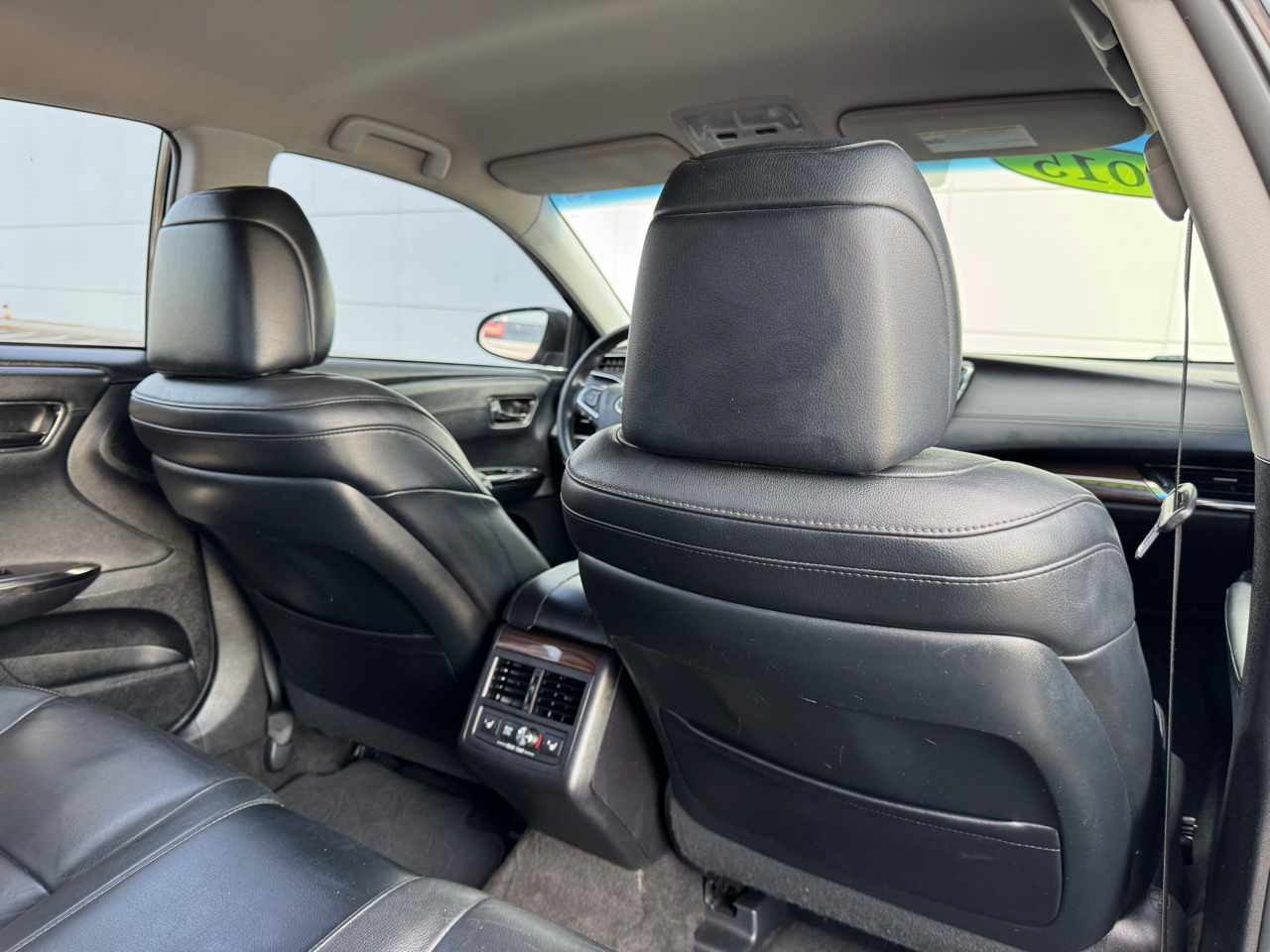 Toyota Avalon Hybrid XLE Premium 2015