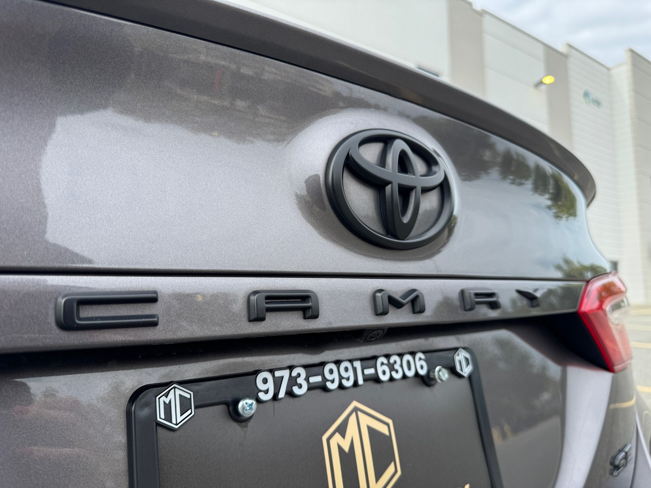 Toyota Camry SE 2020