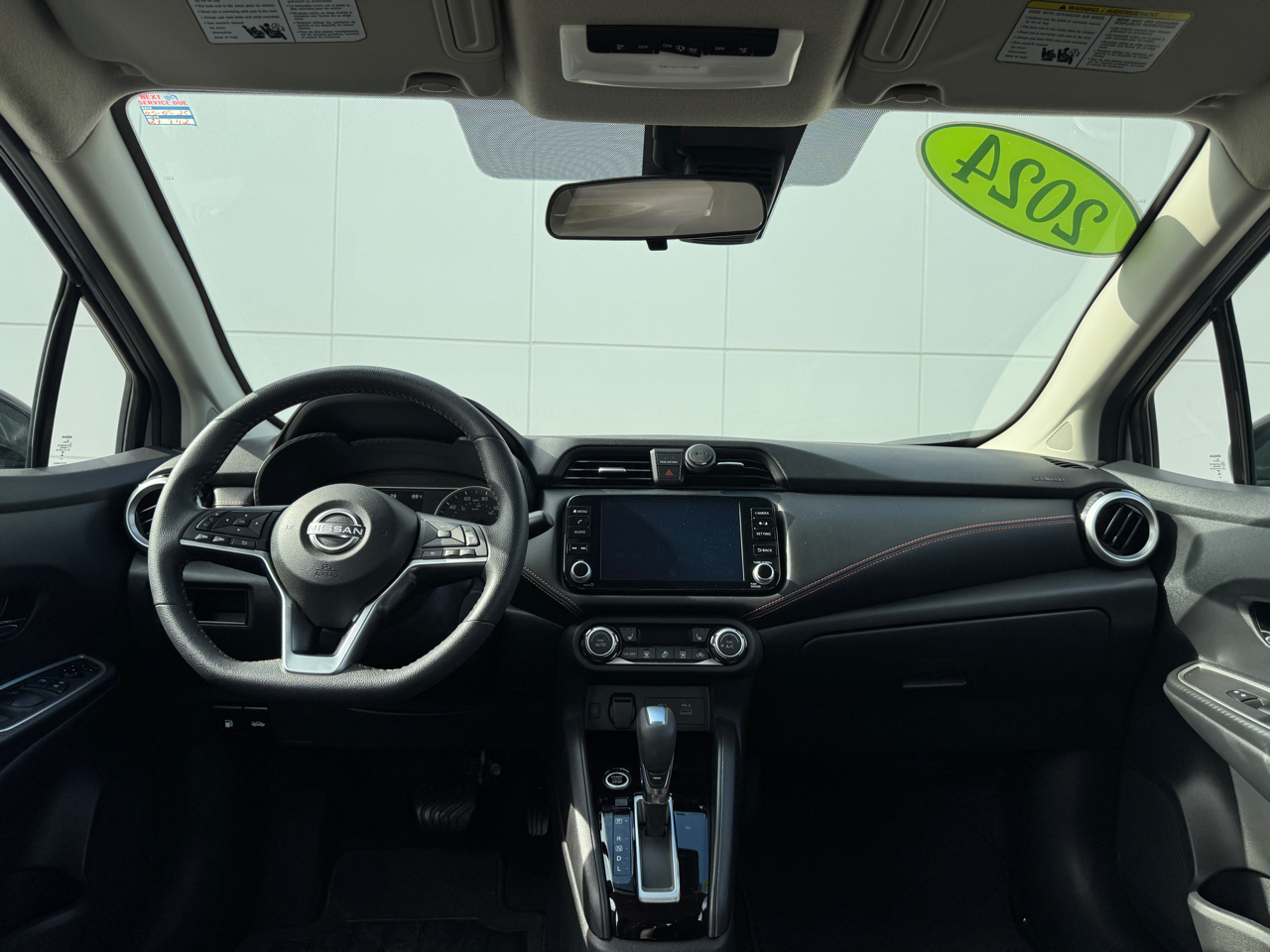 Nissan Versa SR 2024