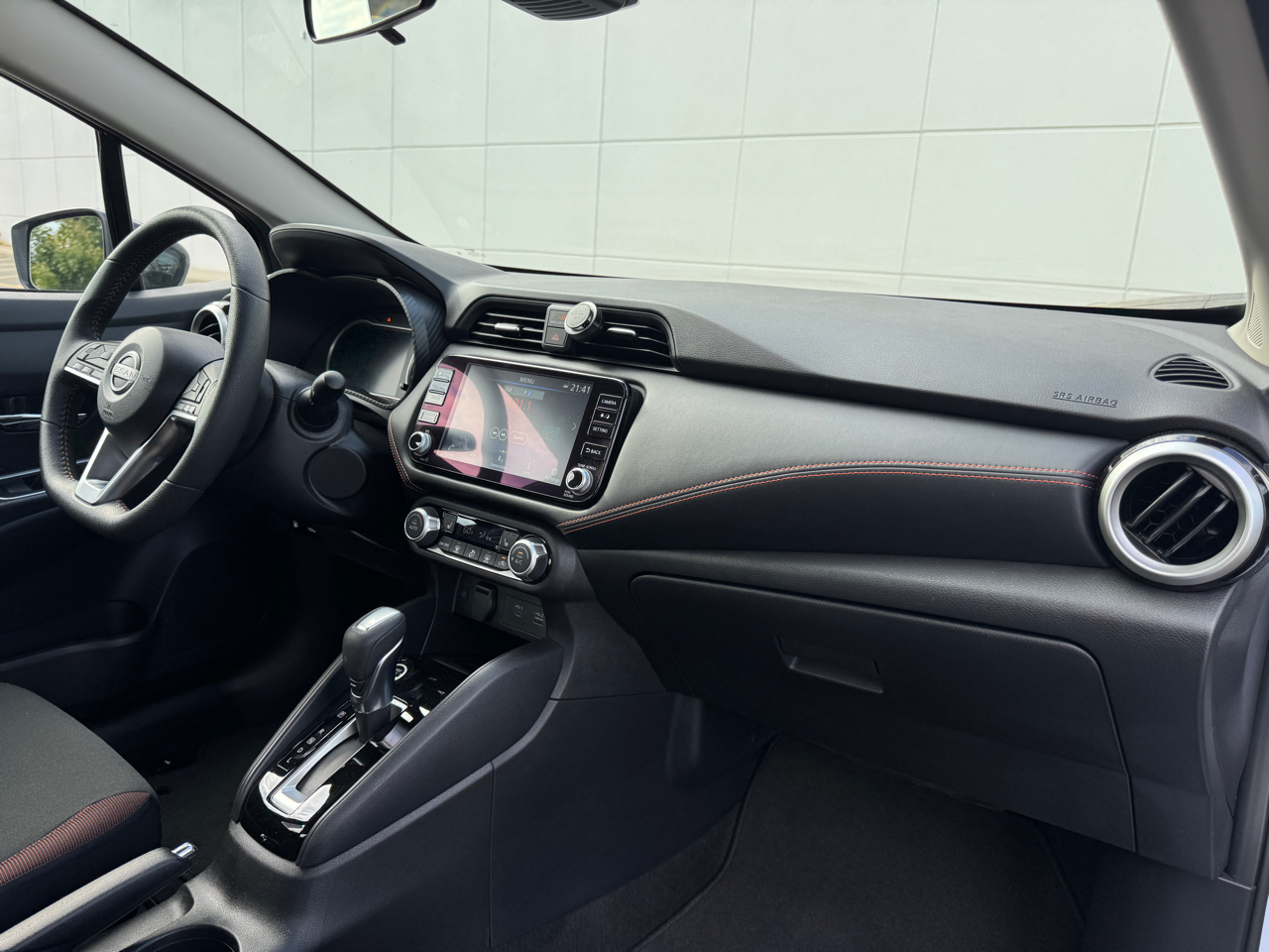 Nissan Versa SR 2024