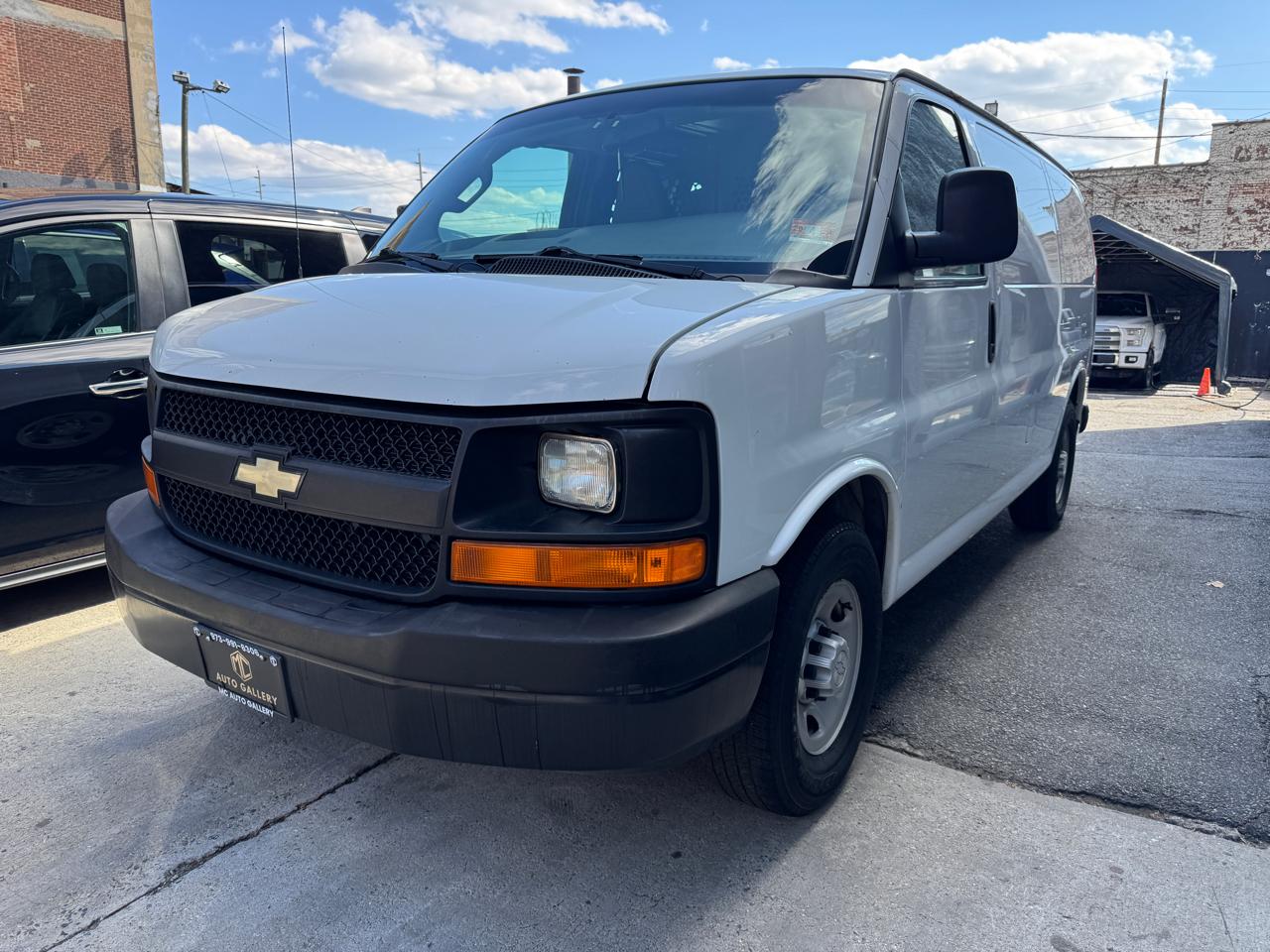 2017 Chevrolet Express 2500 Work Van HD's photo