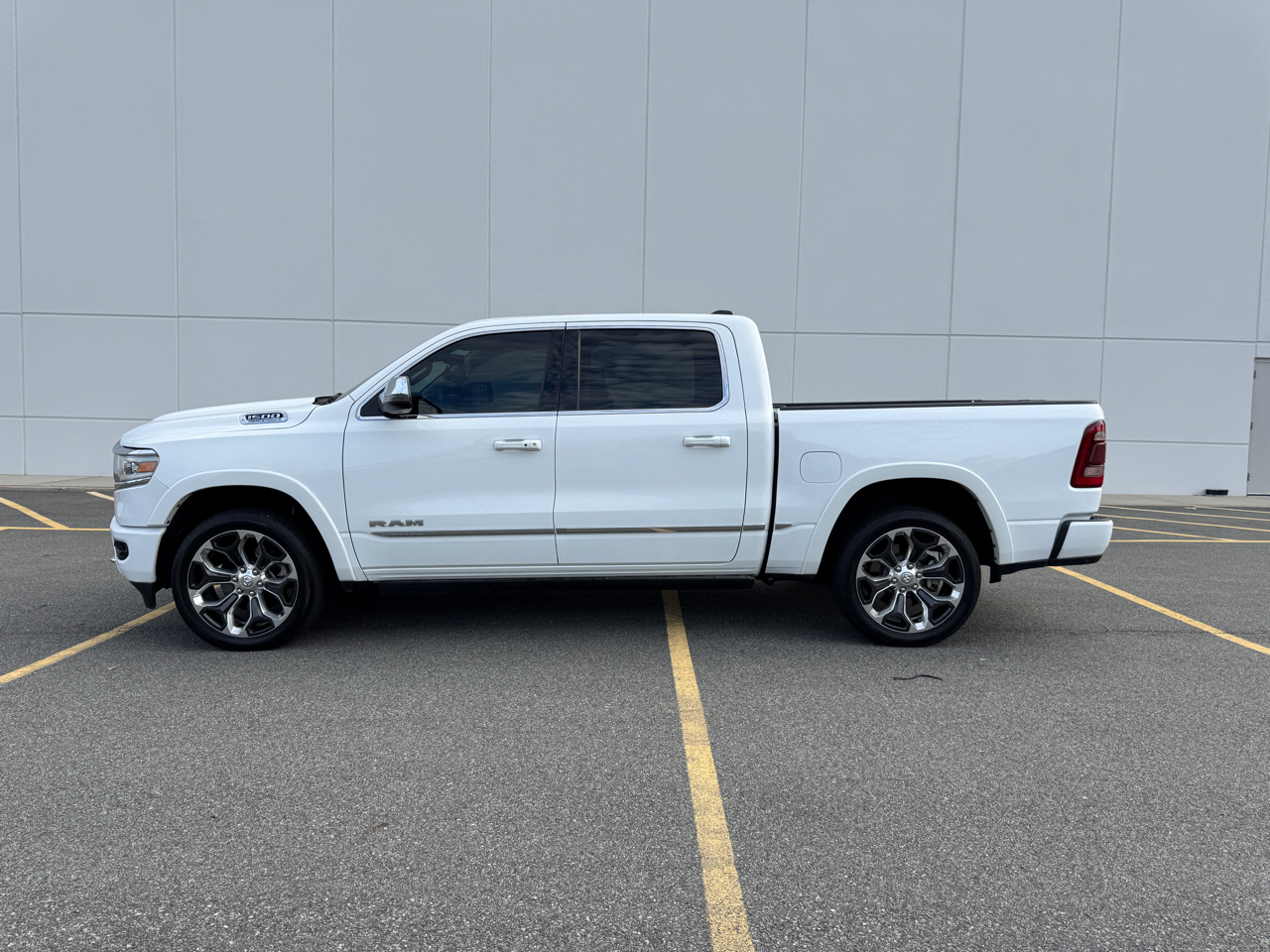 RAM 1500 Limited Crew Cab SWB 4WD 2023