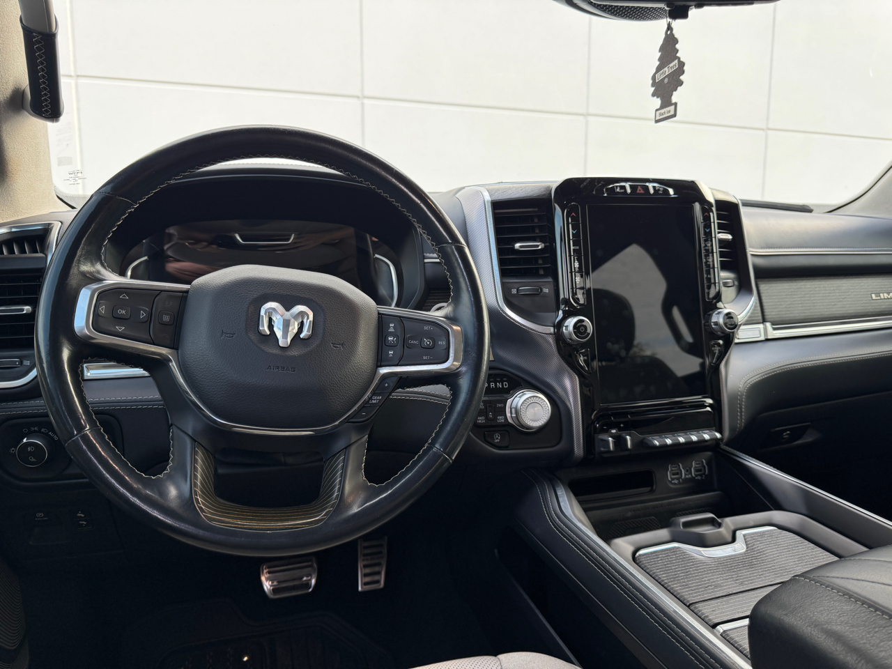 RAM 1500 Limited Crew Cab SWB 4WD 2023