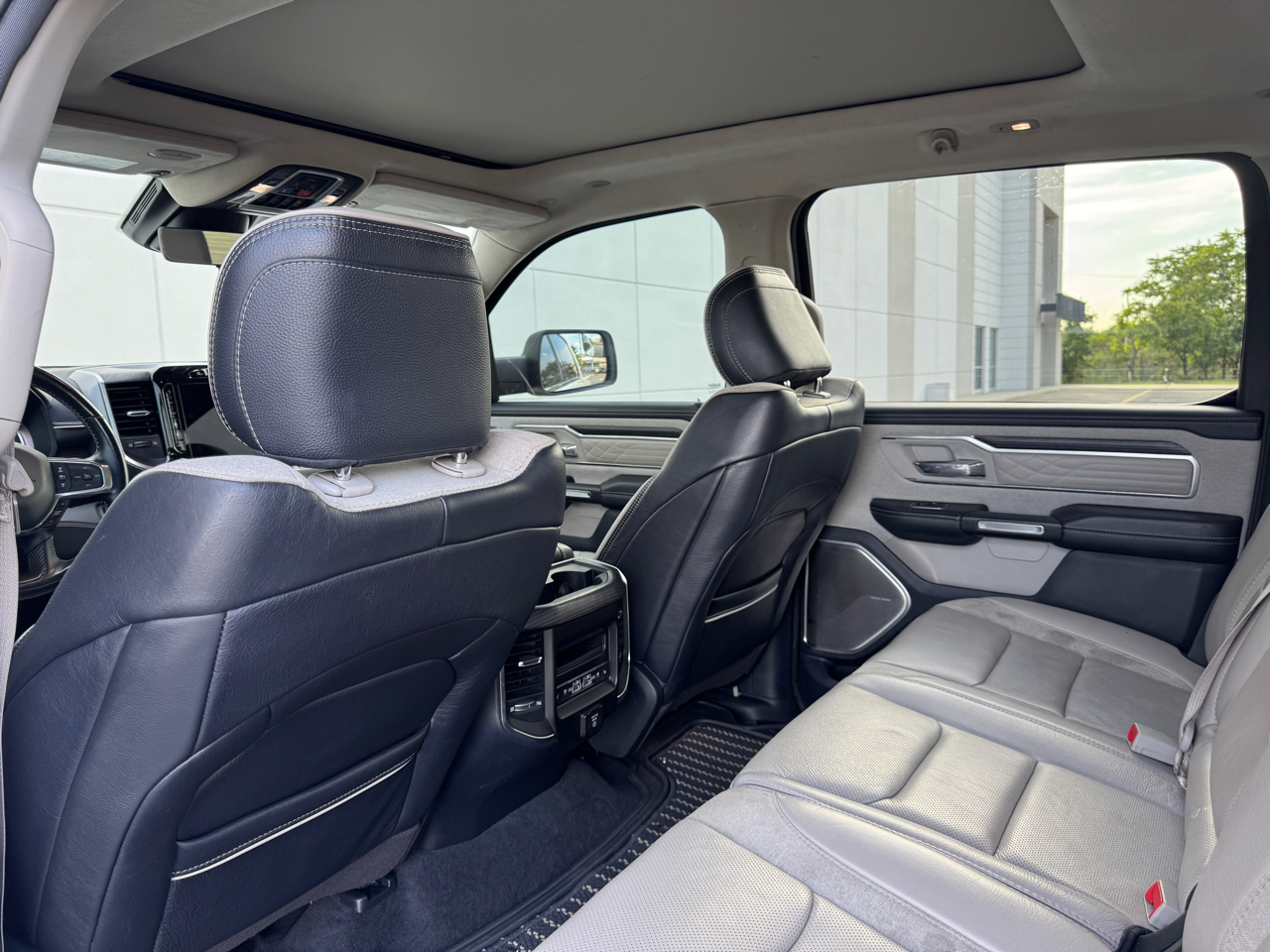RAM 1500 Limited Crew Cab SWB 4WD 2023