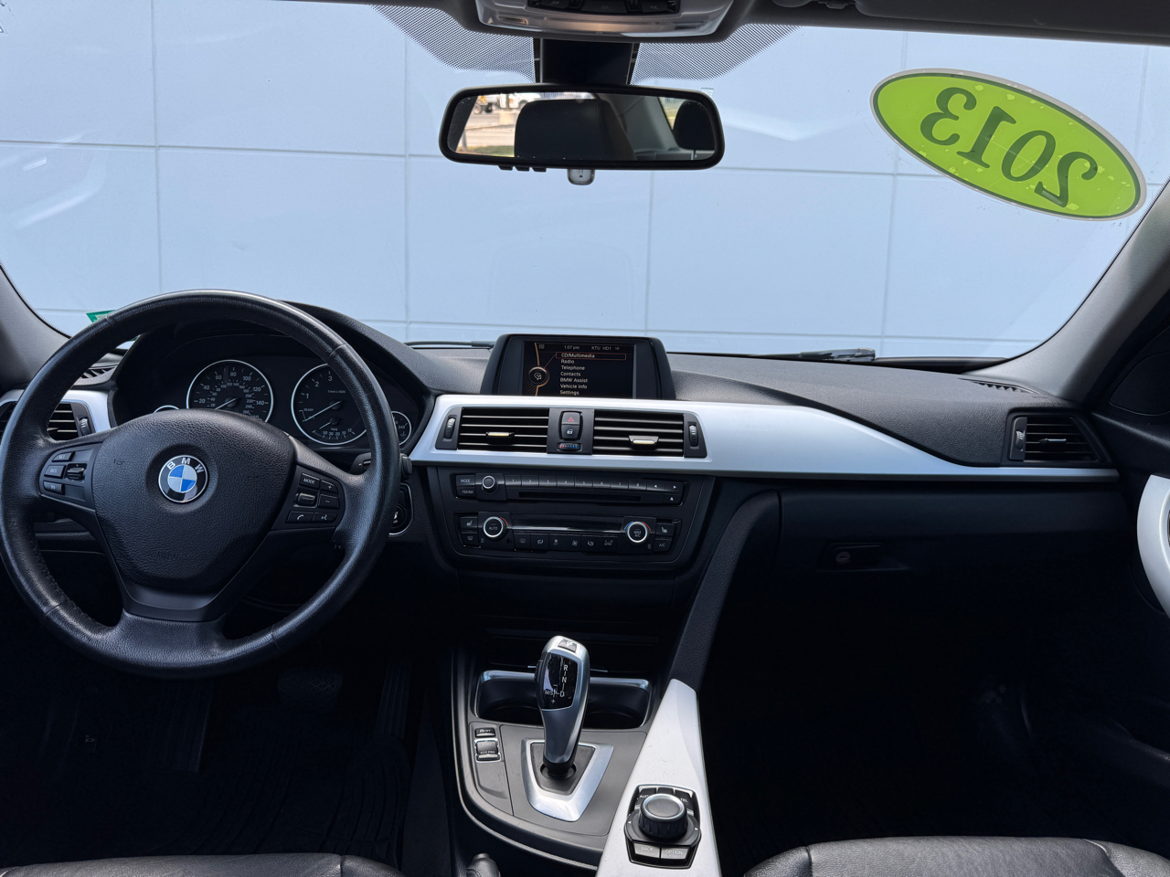 BMW 5-Series 528i xDrive 2013