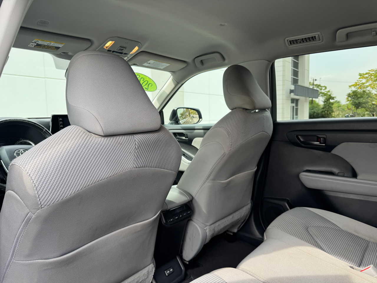 Toyota Highlander LE FWD V6 2022