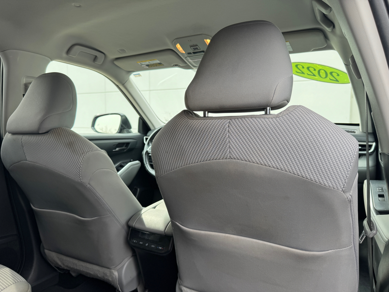 Toyota Highlander LE FWD V6 2022
