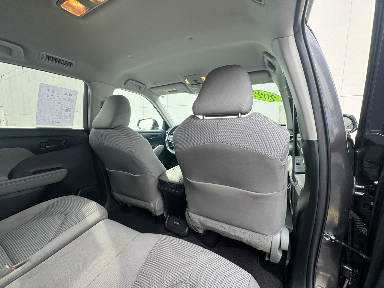 Toyota Highlander LE FWD V6 2022