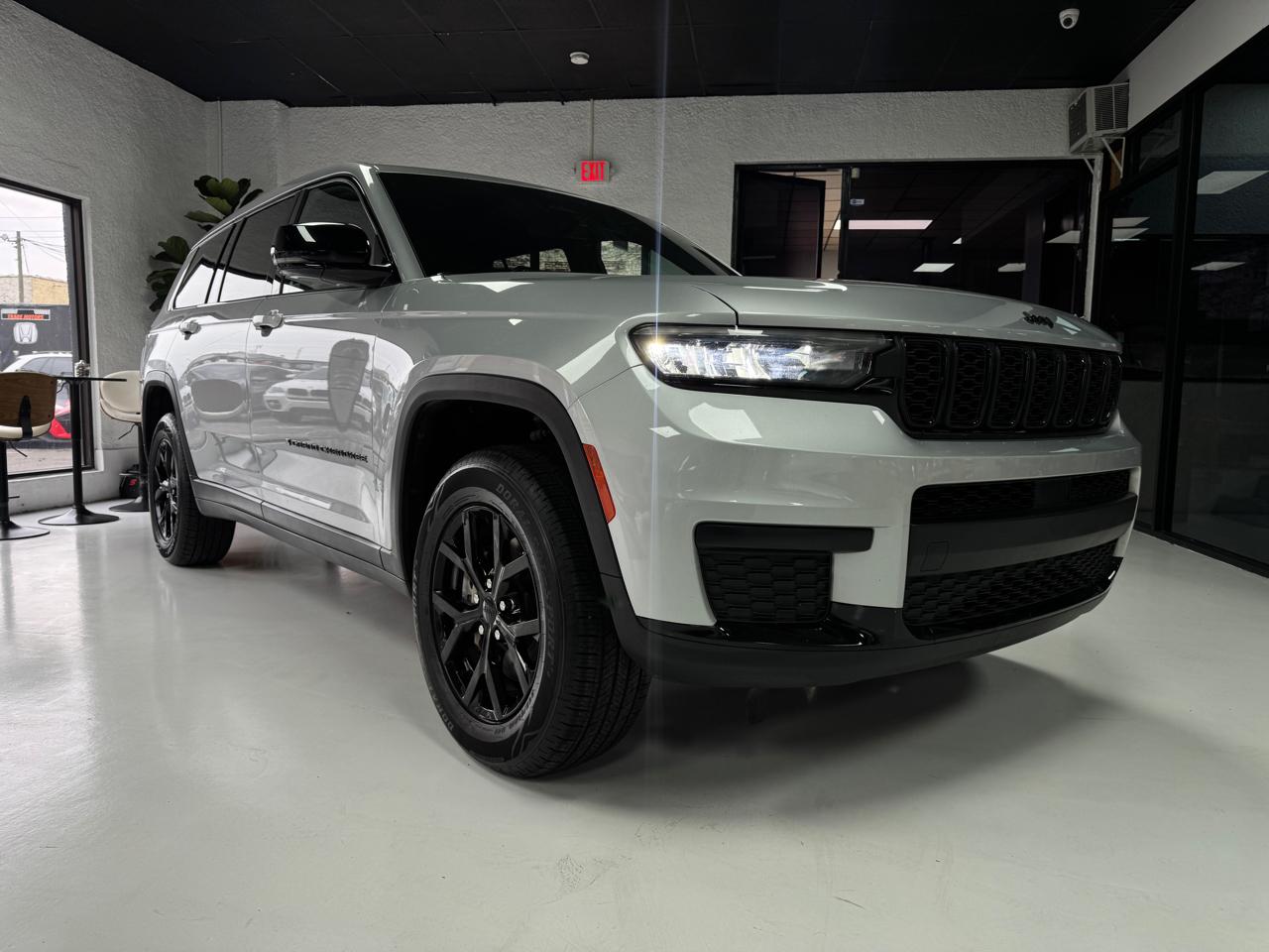 2024 Jeep Grand Cherokee L Laredo 4WD