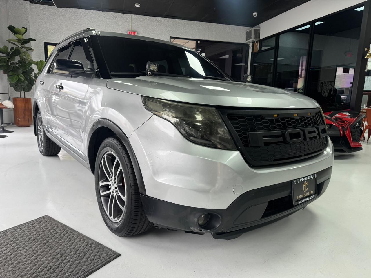 2011 Ford Explorer XLT 4x4's photo