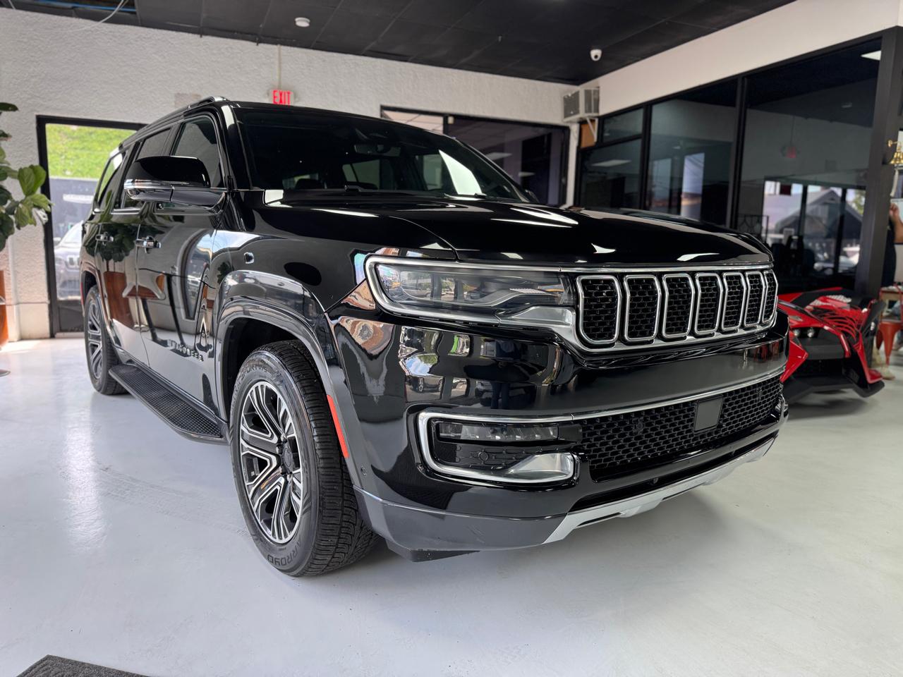 2022 Jeep Wagoneer Series III 4WD