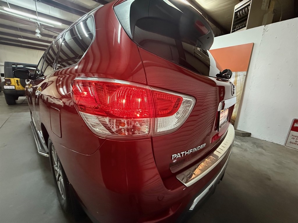 Nissan Pathfinder SL 2016