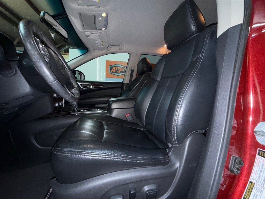 Nissan Pathfinder SL 2016