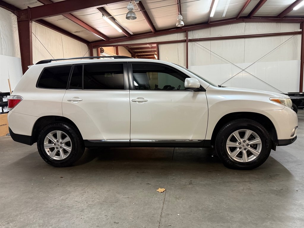 Toyota Highlander  2012