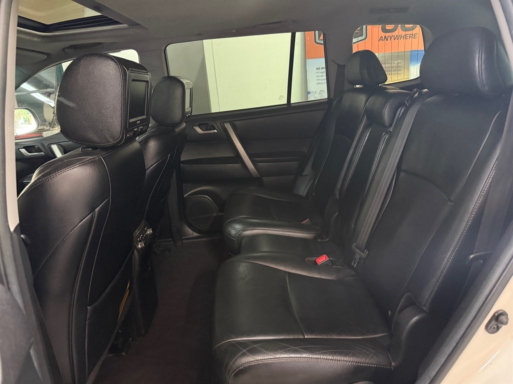 Toyota Highlander  2012