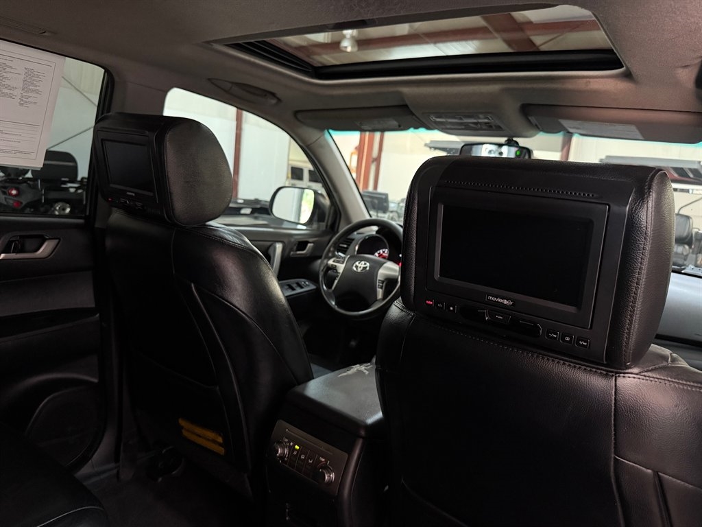 Toyota Highlander  2012