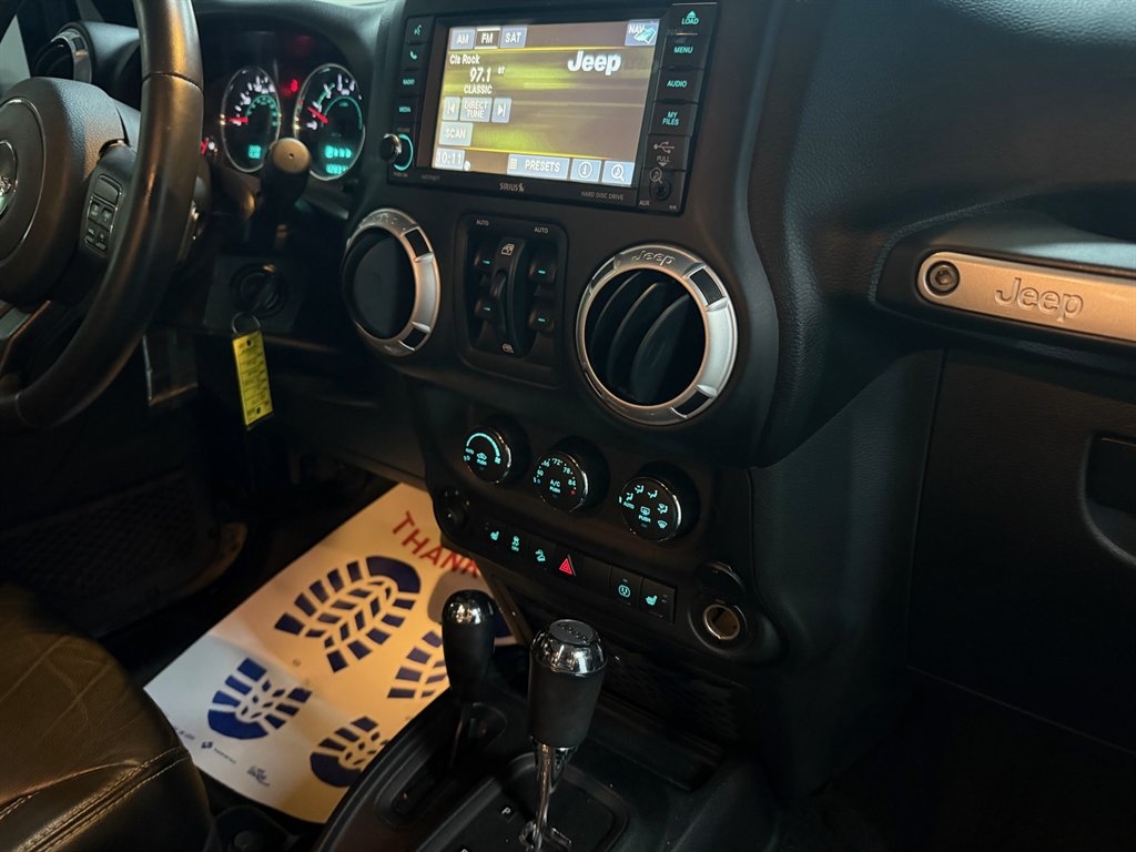 Jeep Wrangler Sahara 4x4 2015