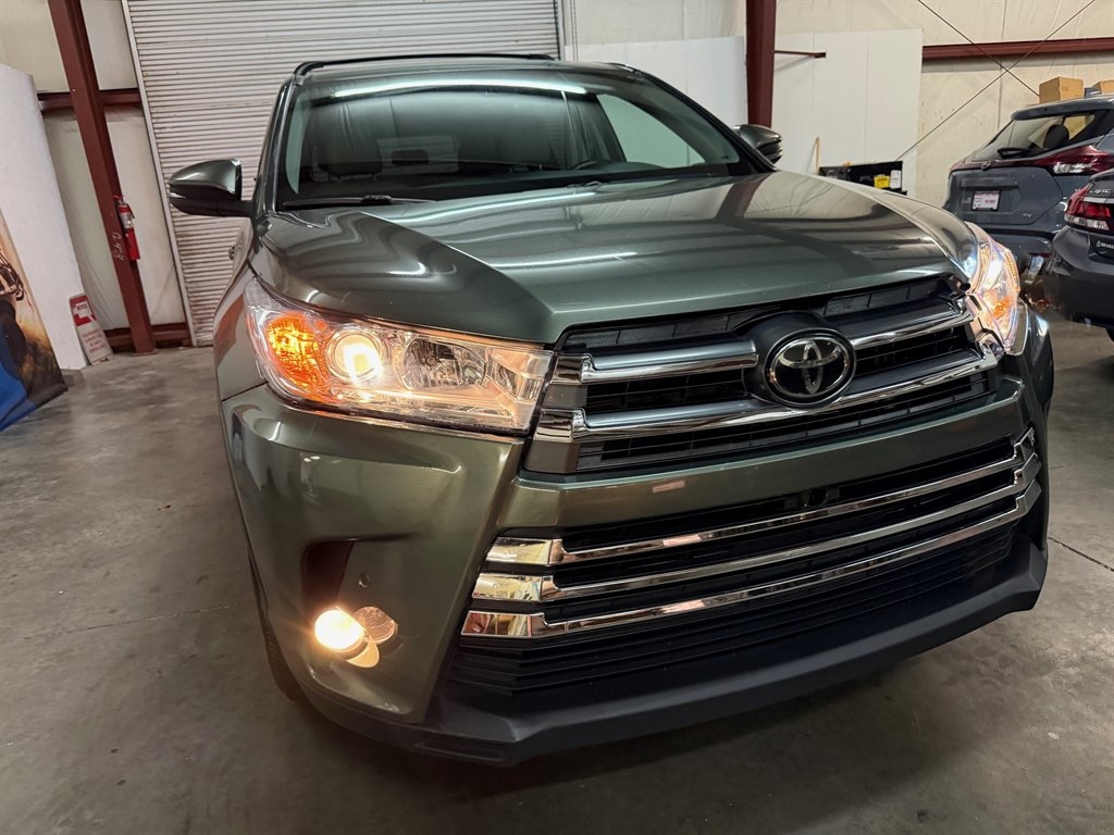 Toyota Highlander  2017