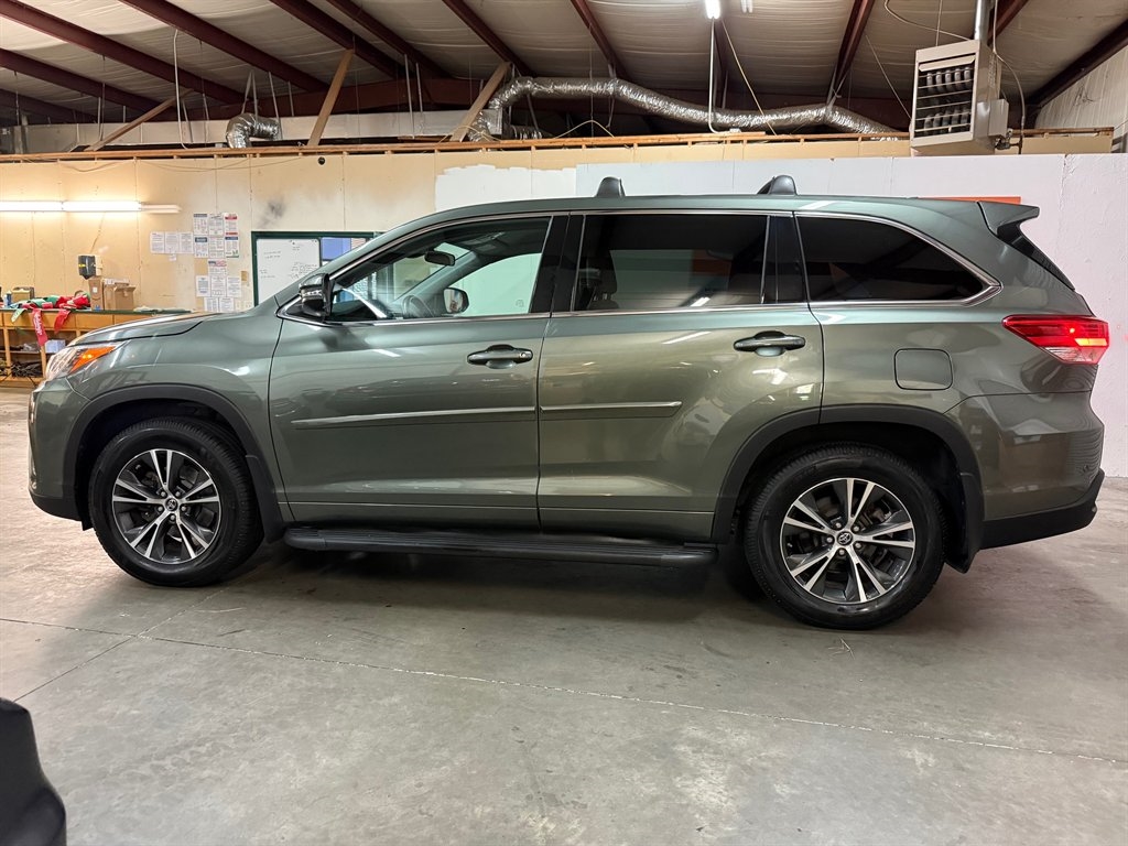 Toyota Highlander  2017