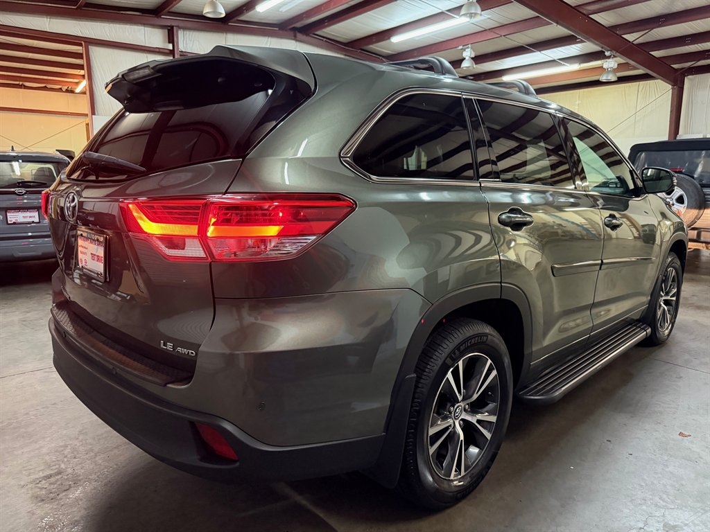 Toyota Highlander  2017