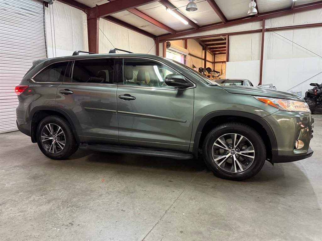 Toyota Highlander  2017