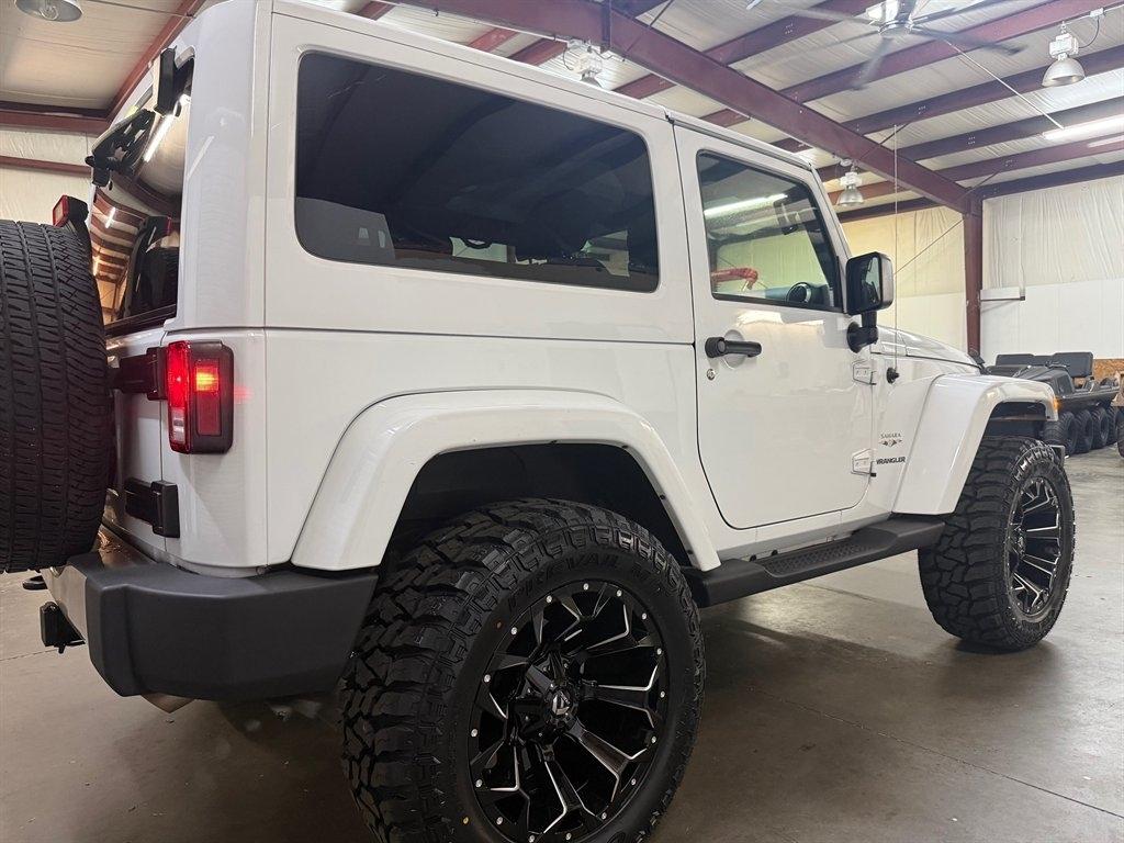 2017 Jeep Wrangler Sahara - Photo 10